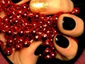 Black and gold manicure.jpg